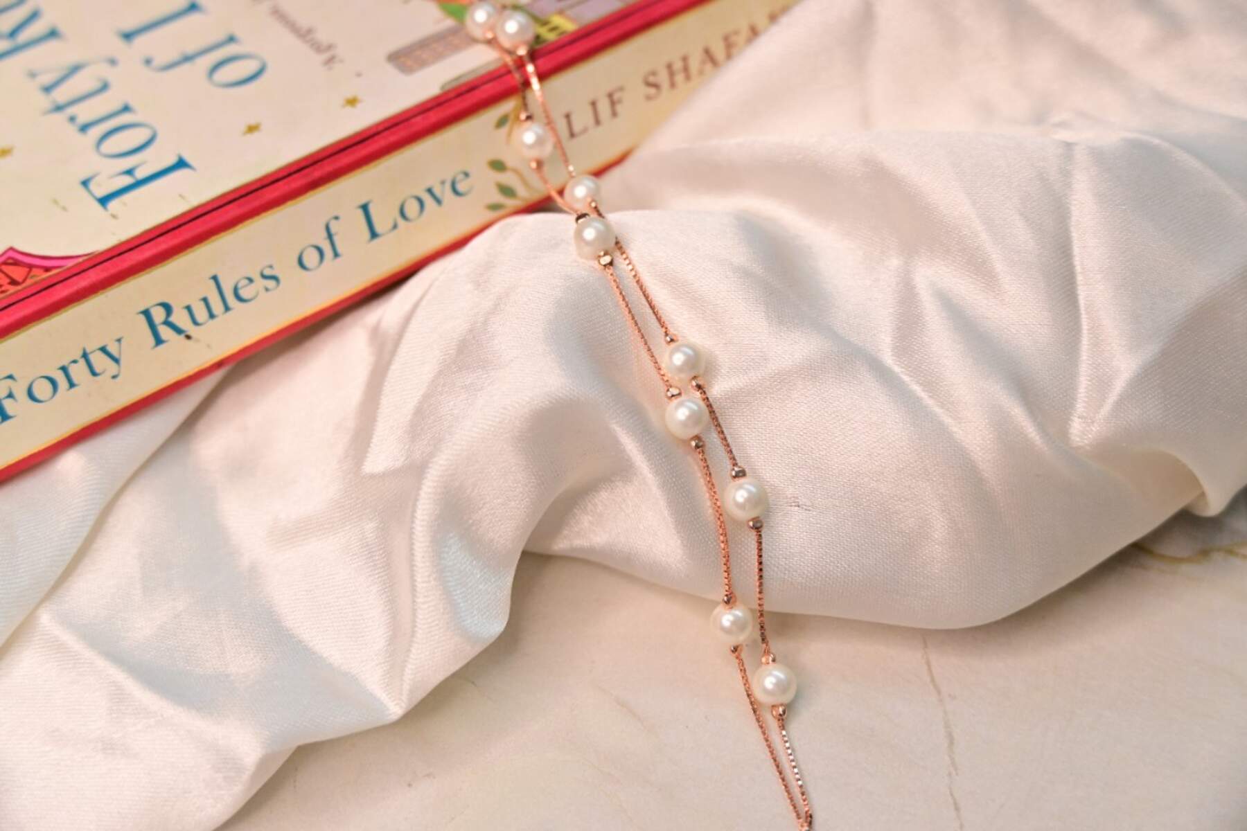 Rose Gold Pearls Bracelet