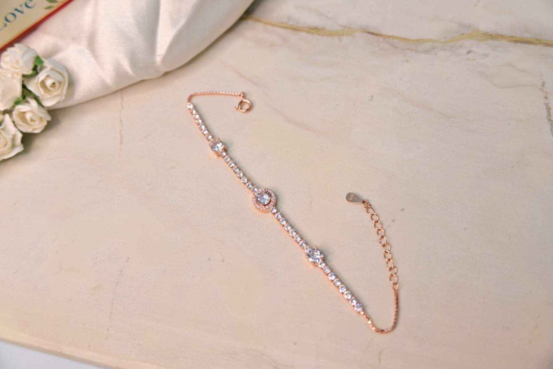 Solitaire Studded Rose Gold Bracelet