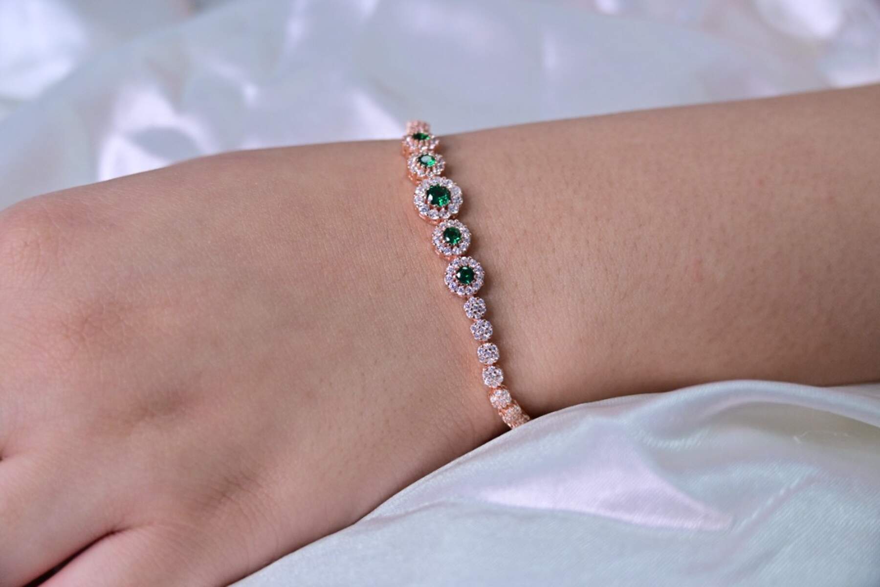 Shimmering Green Bracelet