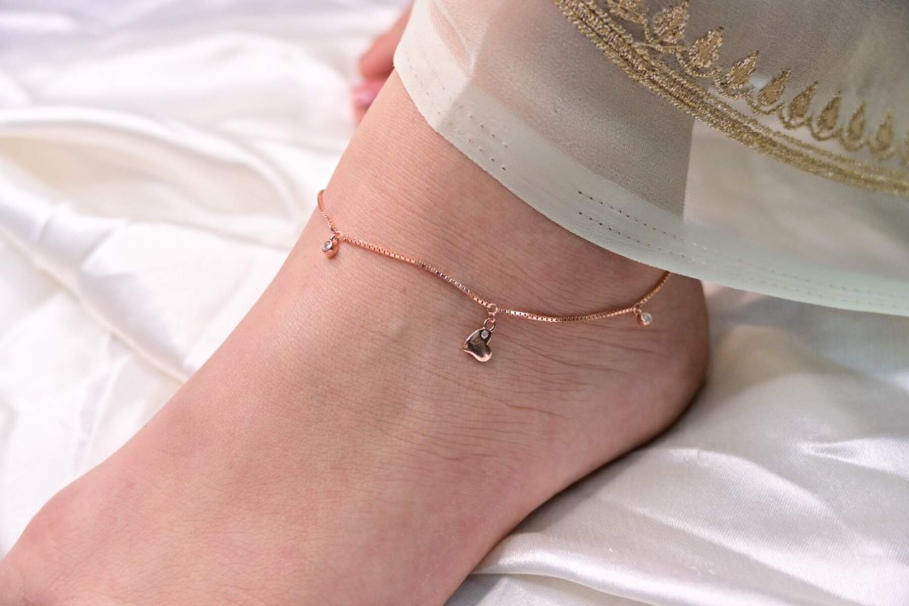 Rose Gold Heart Charm Anklets