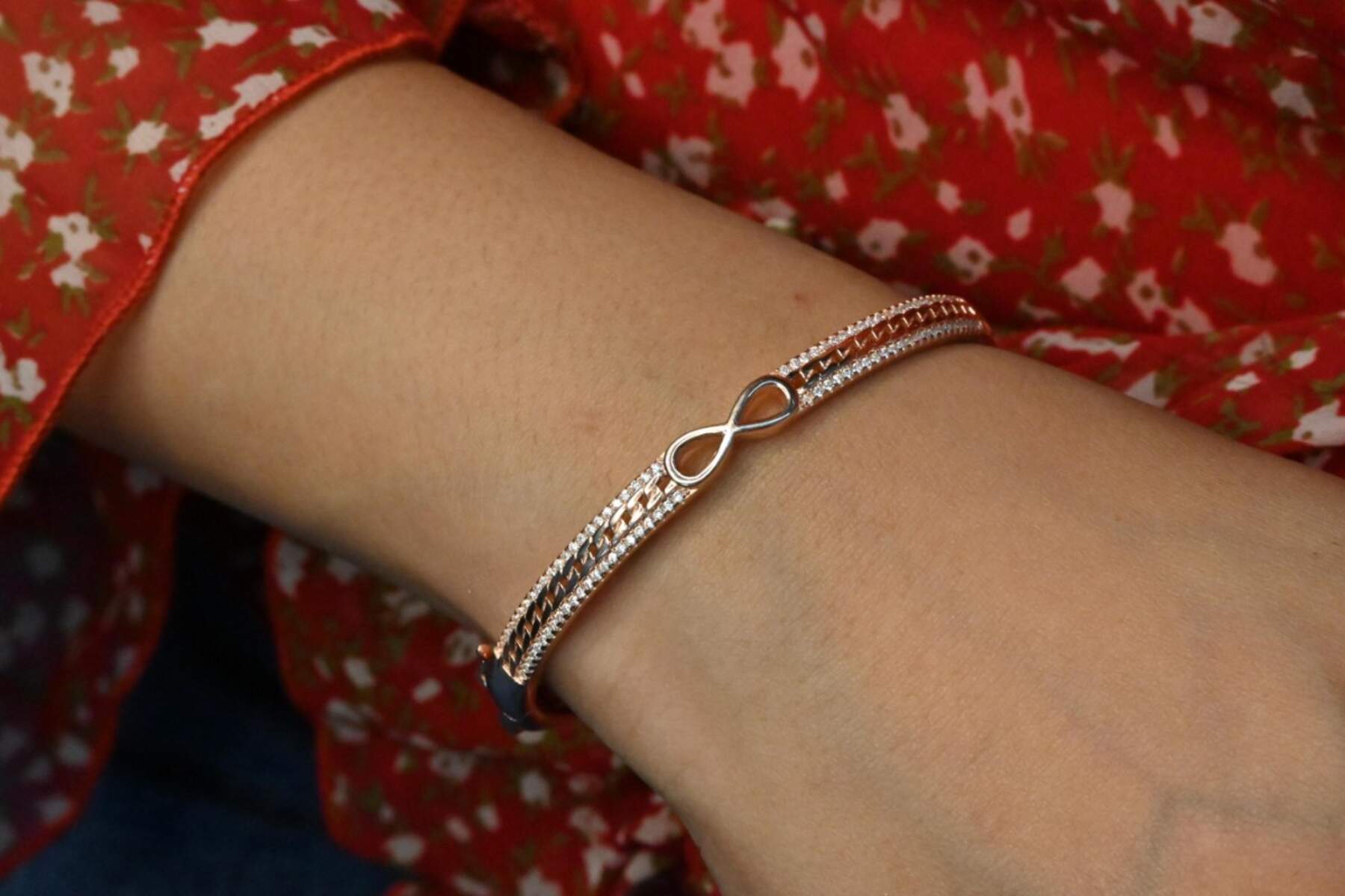 Infinity Rose Gold Kada