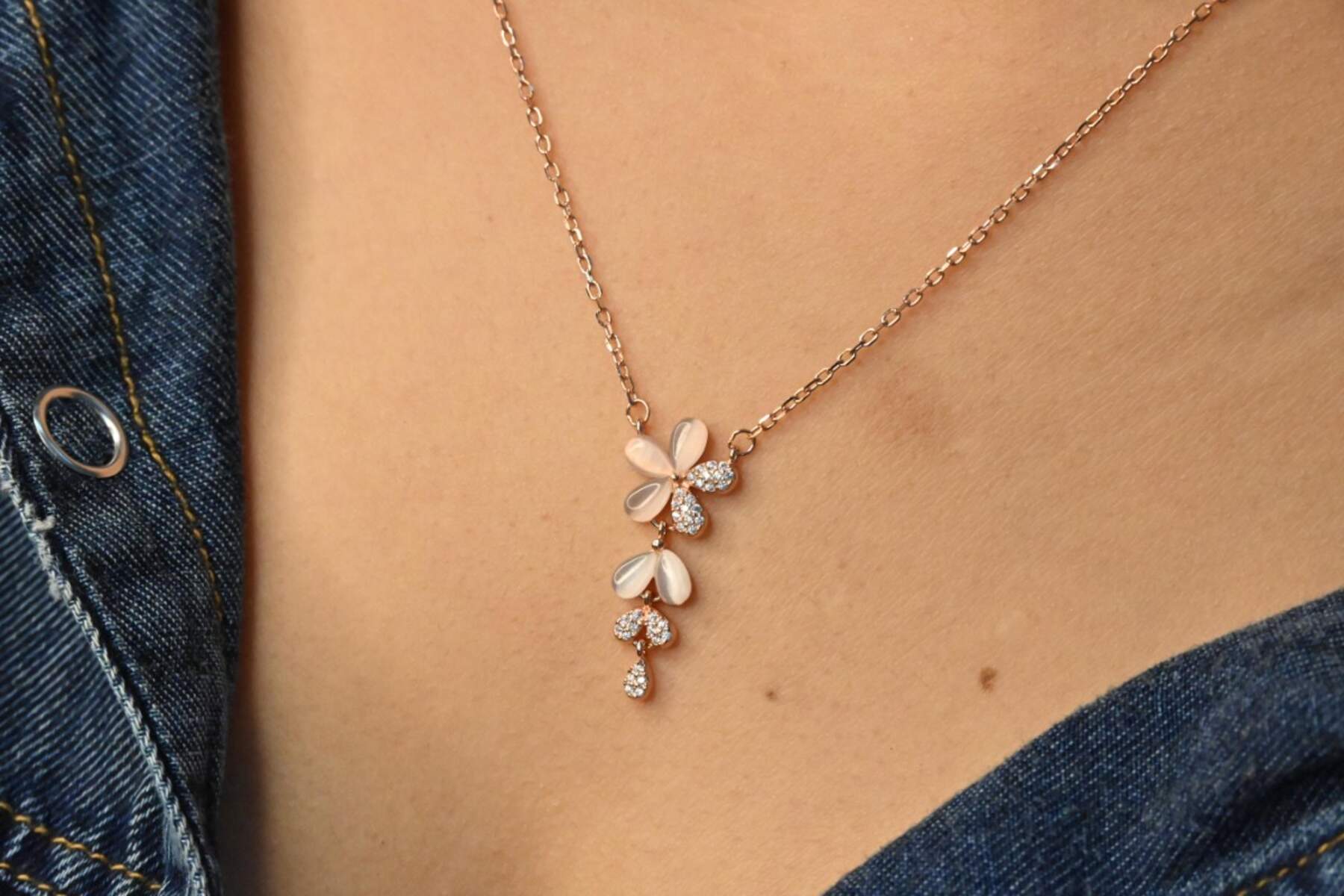 Rose Gold Flower Chain