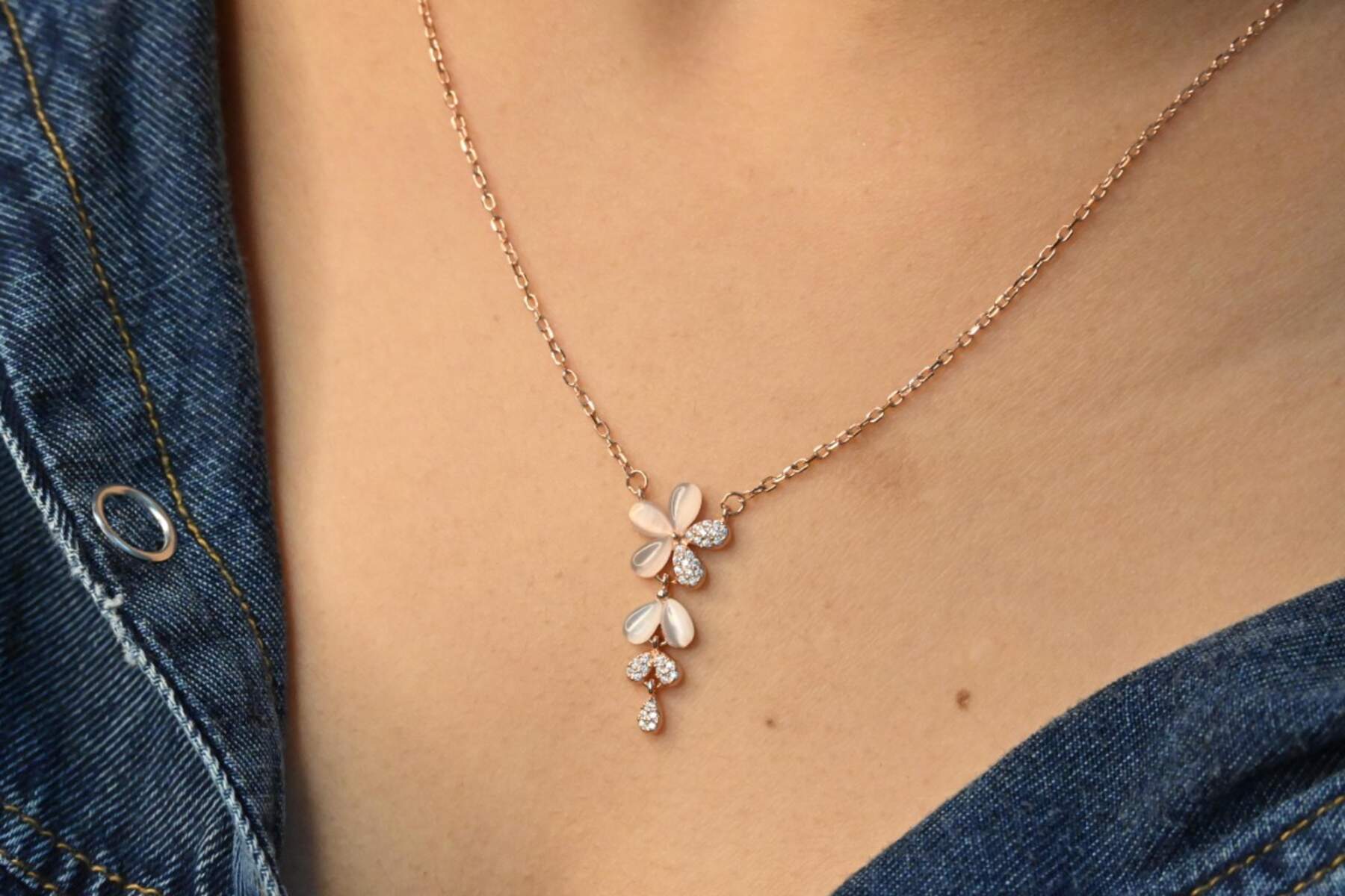 Rose Gold Flower Chain