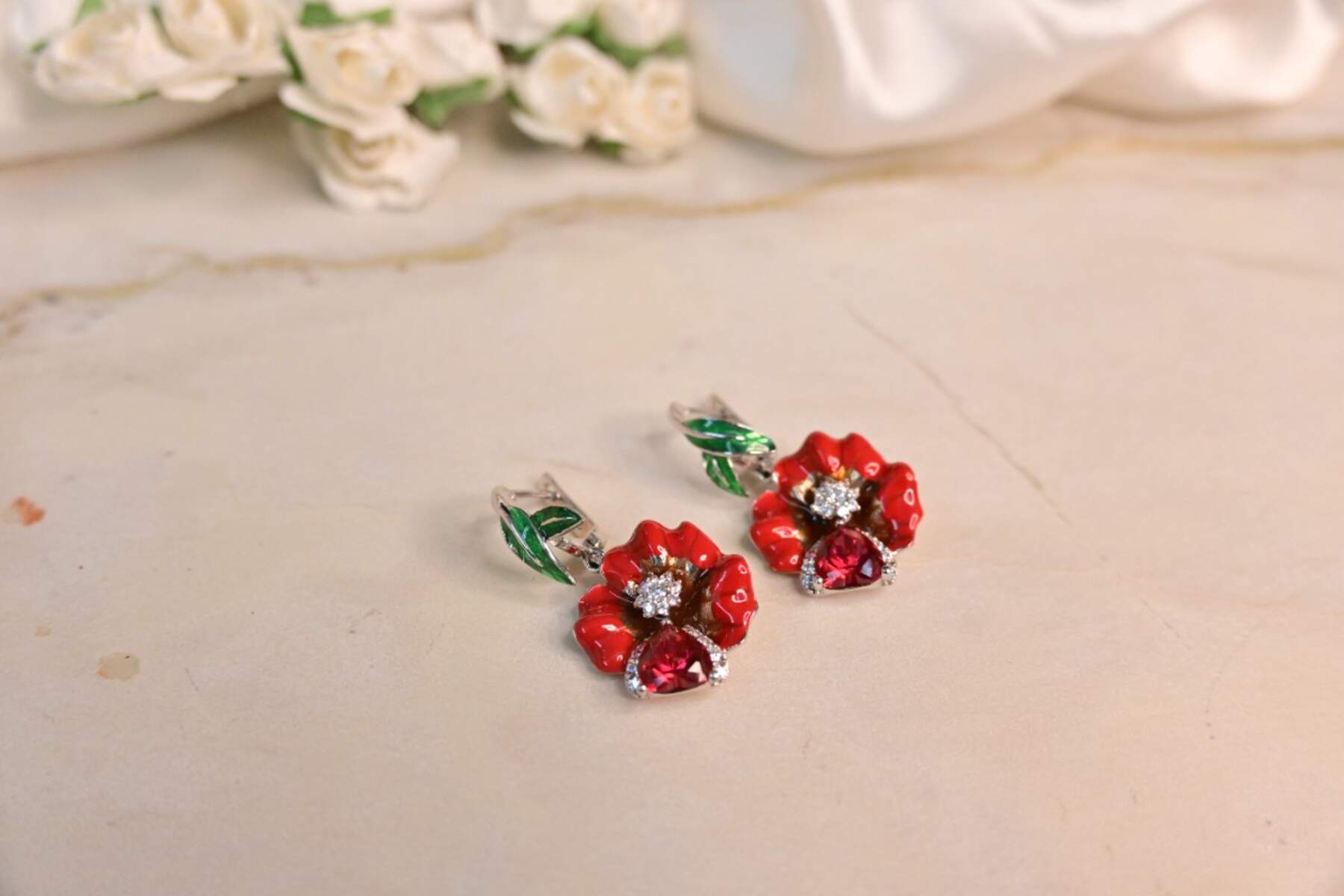 Clssy Flower with Leaf Earrings