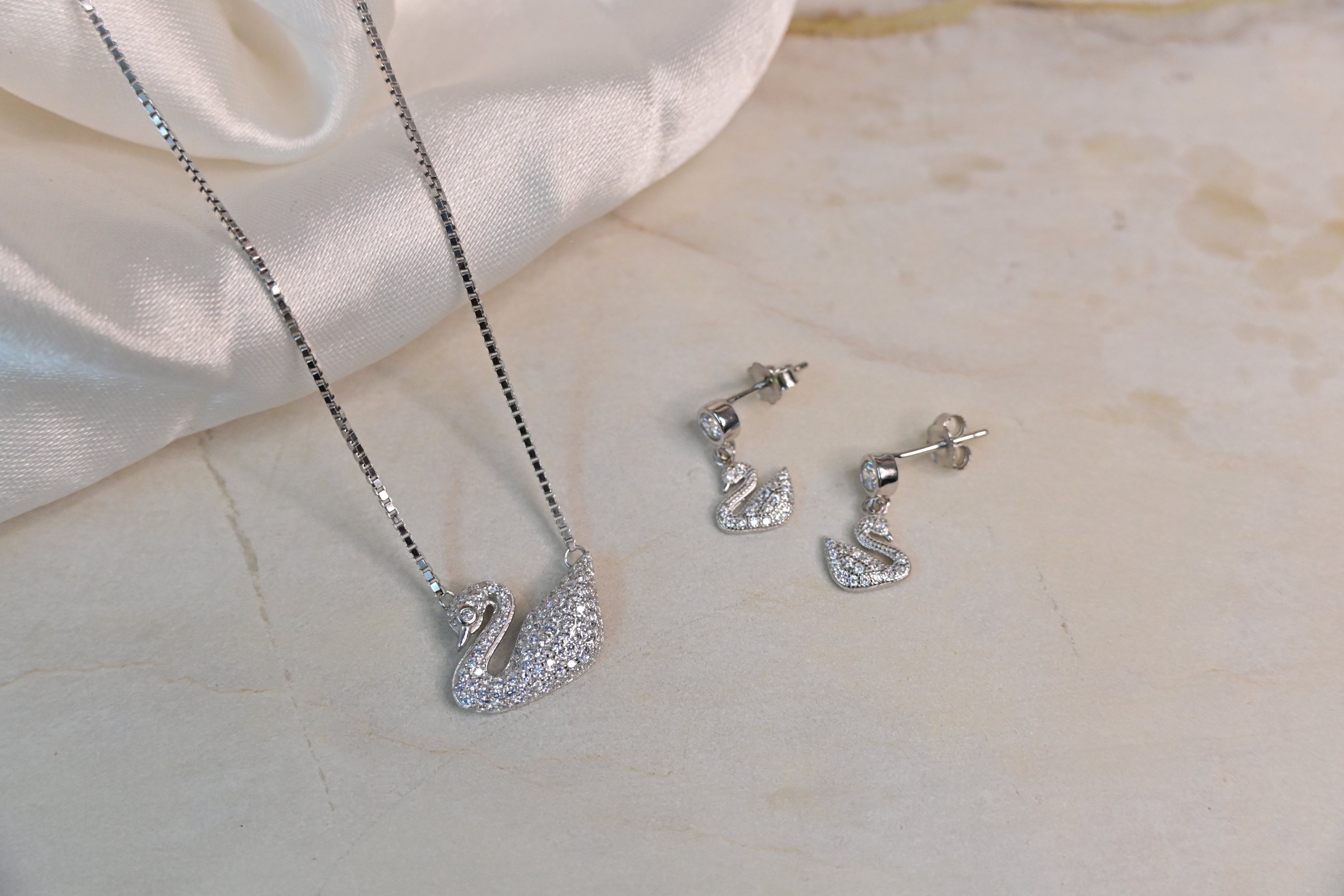 Shinning Swan Set