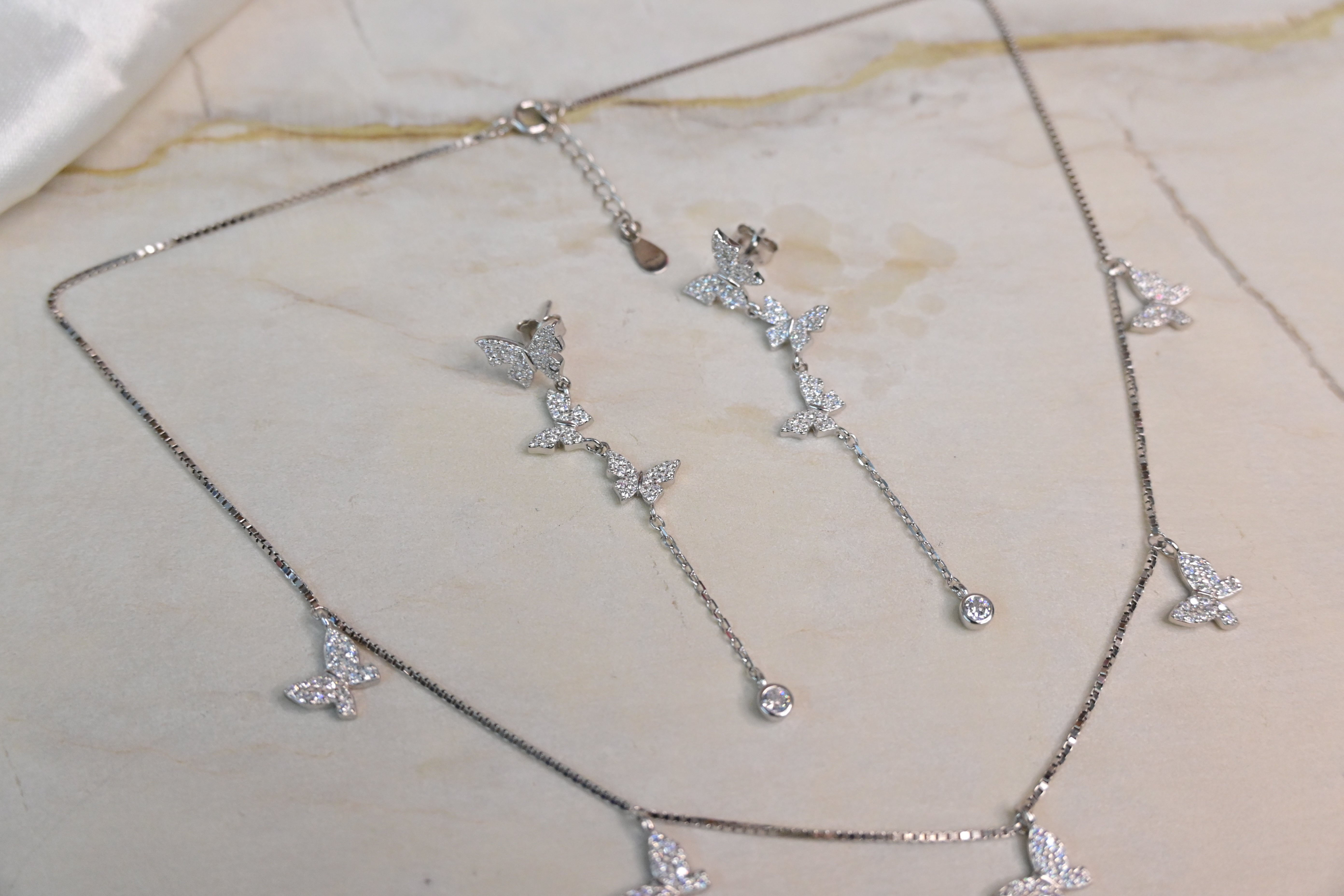 ButterFly Charm Necklace Set