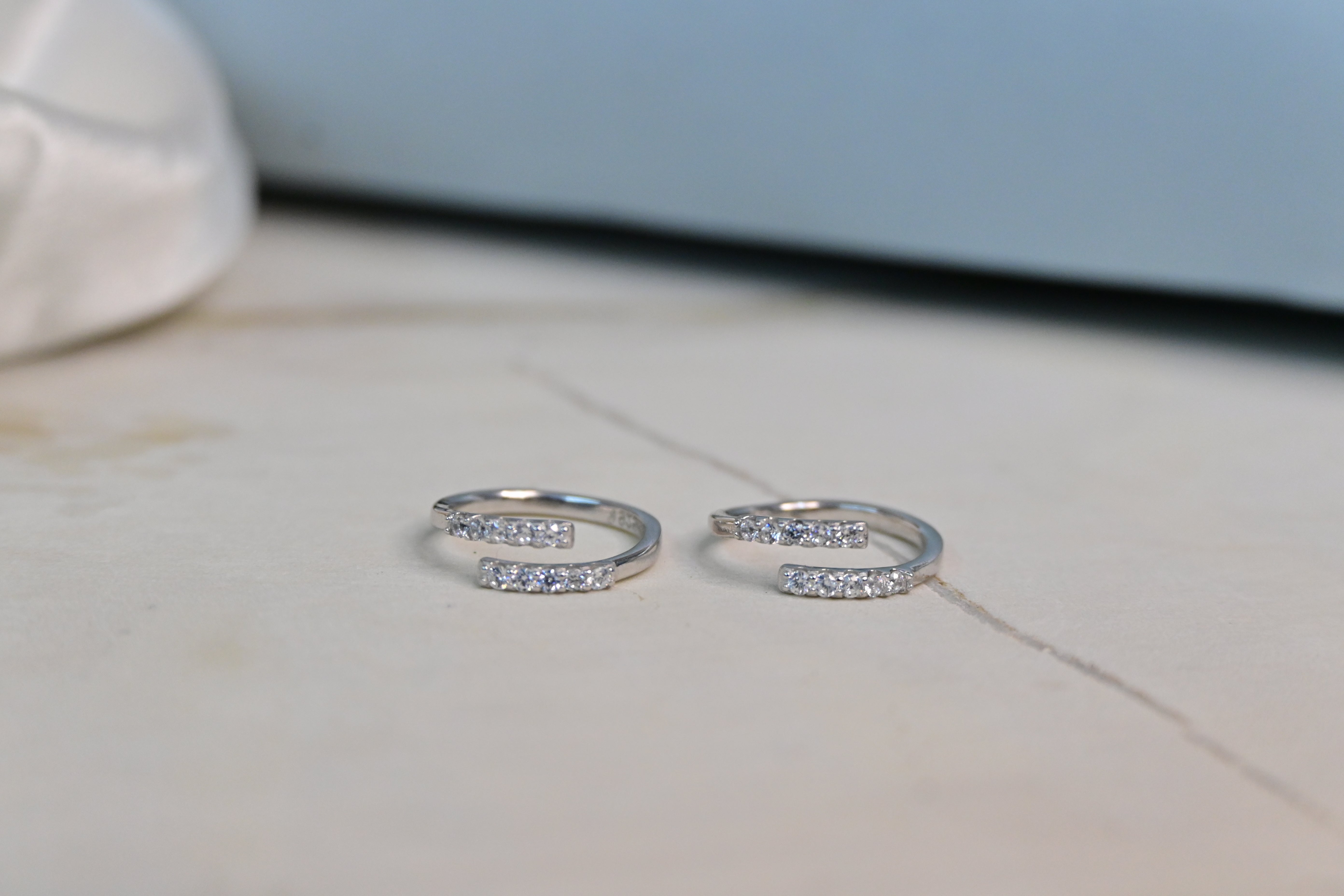 Silver Lining Toe Rings